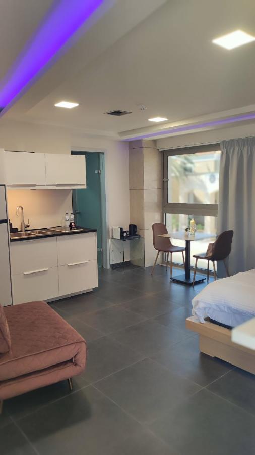 Summertime Signature Suites Agia Marina 外观 照片