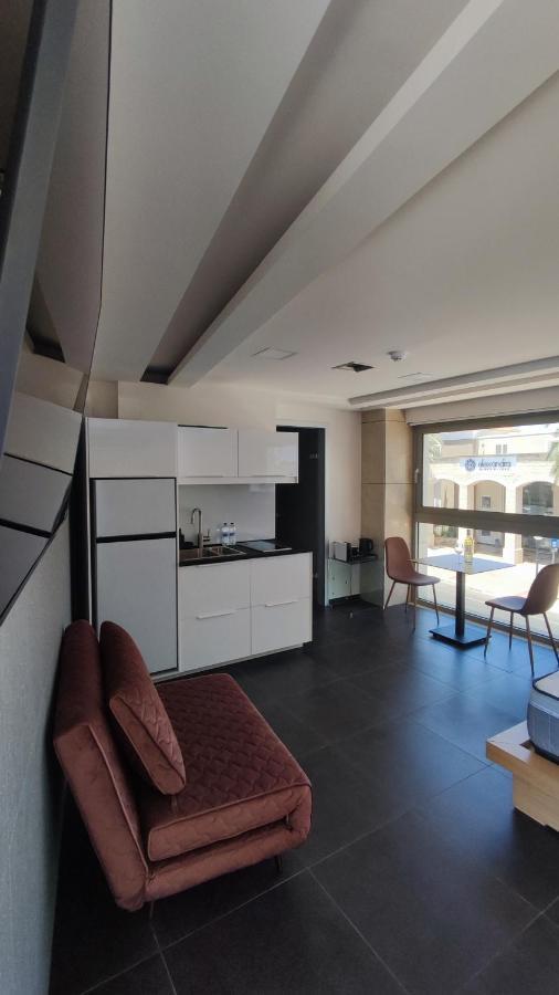 Summertime Signature Suites Agia Marina 外观 照片