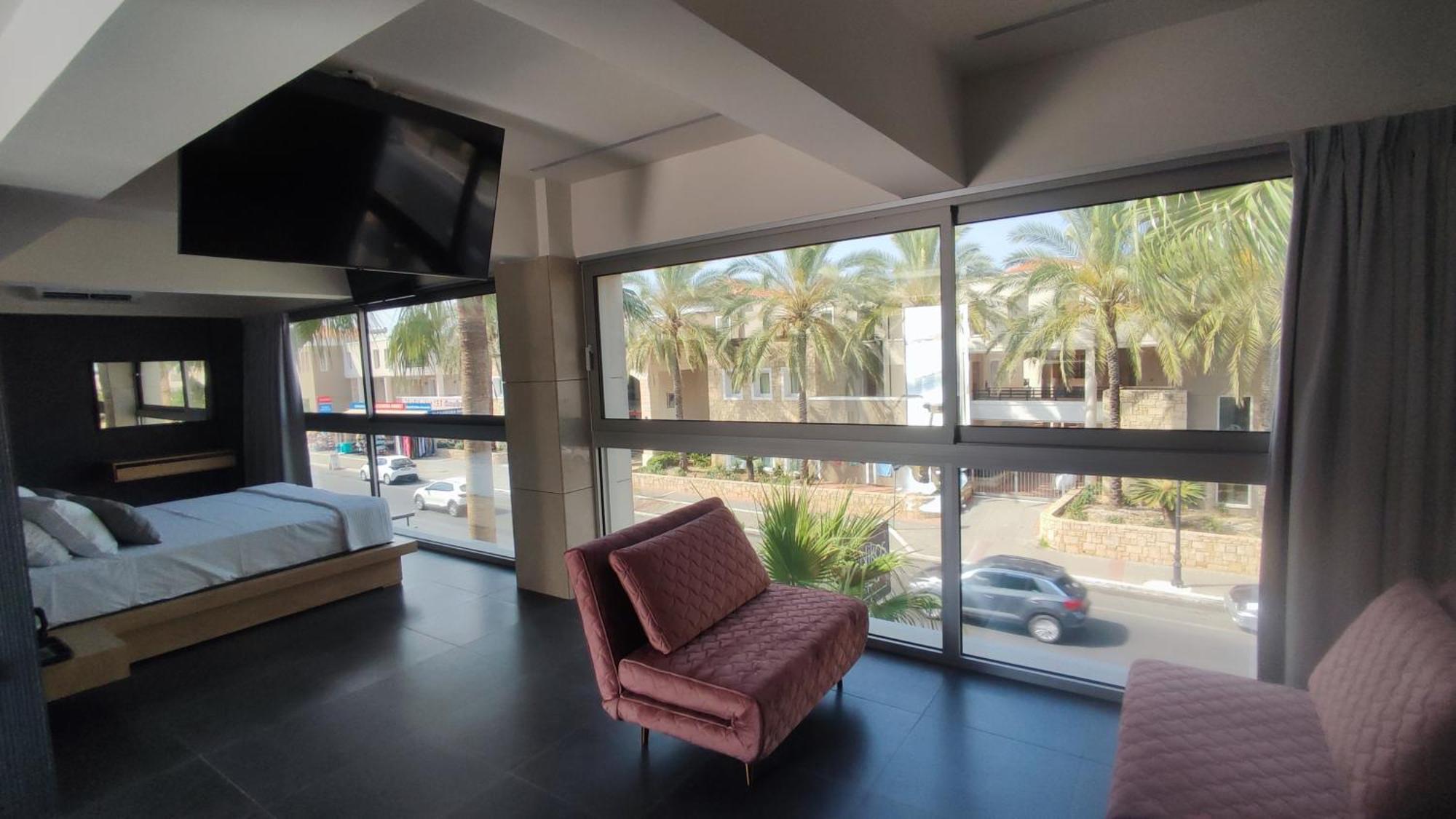 Summertime Signature Suites Agia Marina 外观 照片