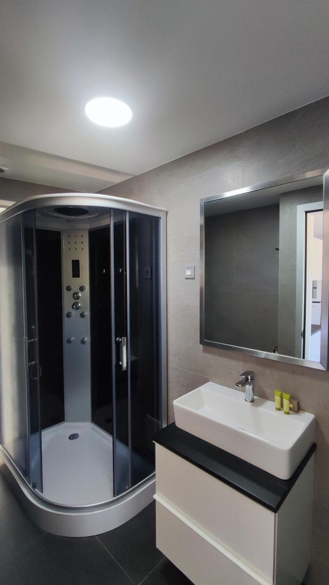Summertime Signature Suites Agia Marina 外观 照片